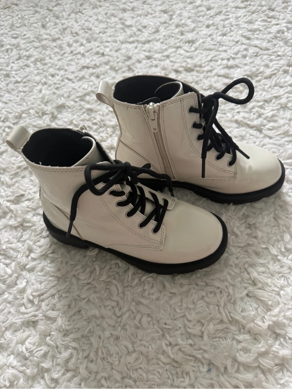 Old Navy Cream Lace-Up Kids Combat Boots with Black Soles